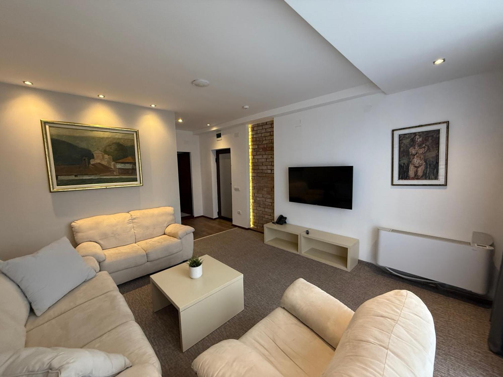 Hotel Happy Dimitrovgrad Exterior foto