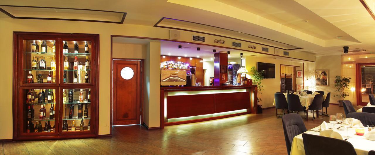 Hotel Happy Dimitrovgrad Exterior foto